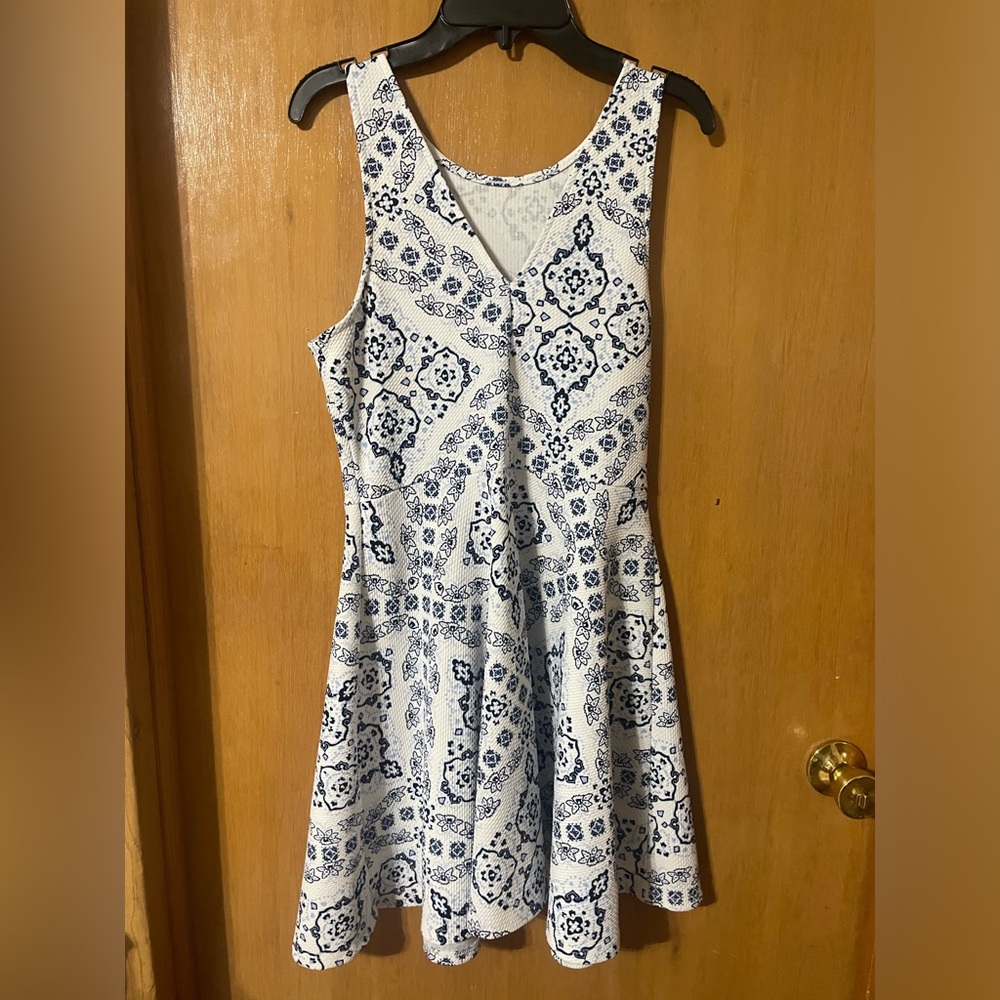 Women’s size M Aeropostale dress